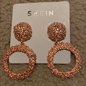 Rose gold round hoop earrings